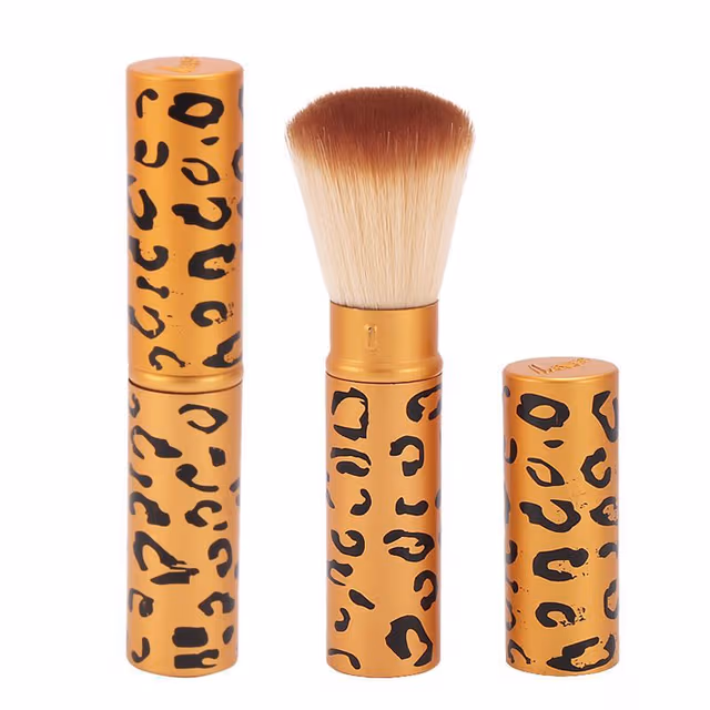 Golden Powder Brush - Portabel Sminkborste med Lock