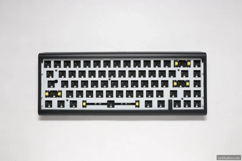 Ducky Tinker 65 RGB Barebone ISO - Svart