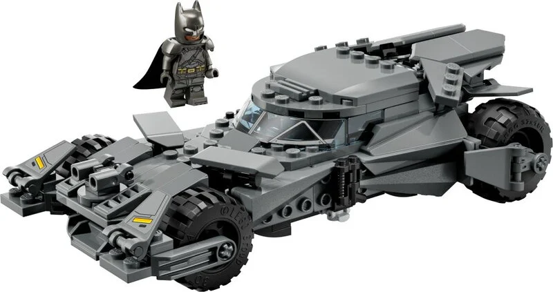 LEGO Super Heroes DC Batman v Superman – Batmobile 76331