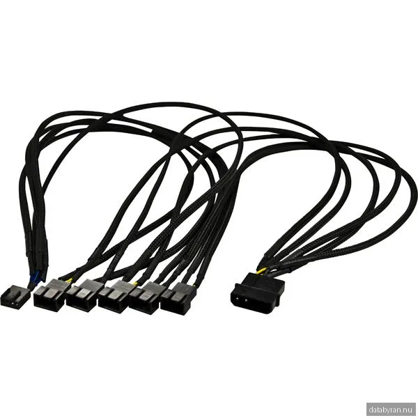 AKASA Förgreningskabel till 4-pins - 1 Molex till 5 PWM 9 - Svart