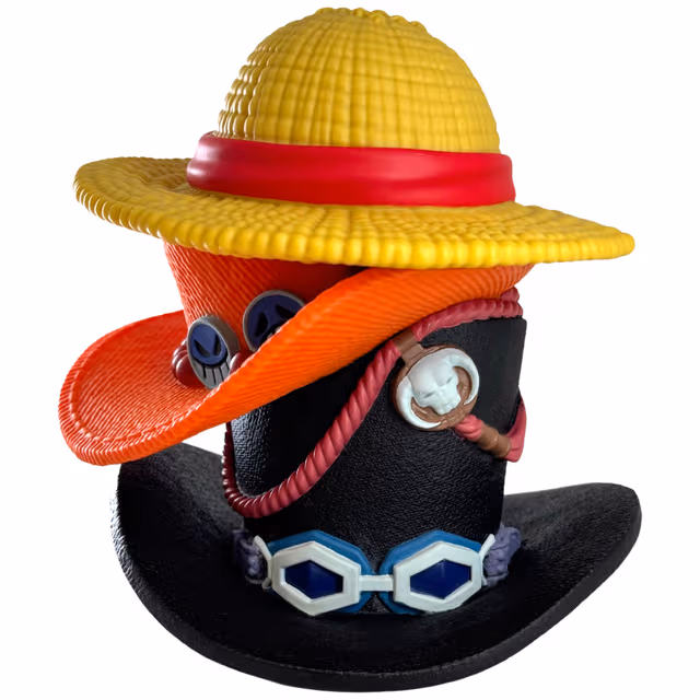 Plastoy One Piece sparbössa (Stack of Hats)